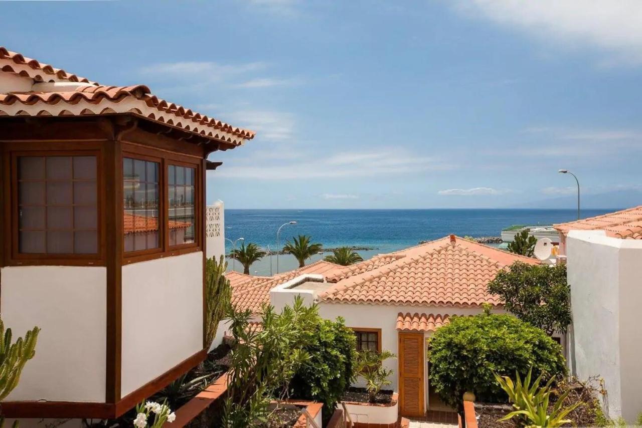 1 Bedroom Apartment For 4 People In Tenerife Costa Adeje  Exterior photo