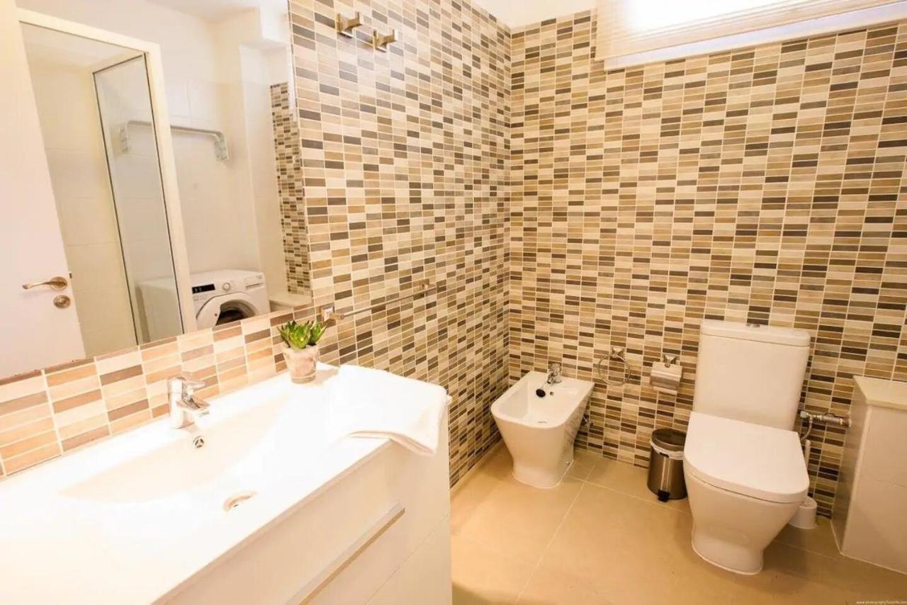 1 Bedroom Apartment For 4 People In Tenerife Costa Adeje  Exterior photo